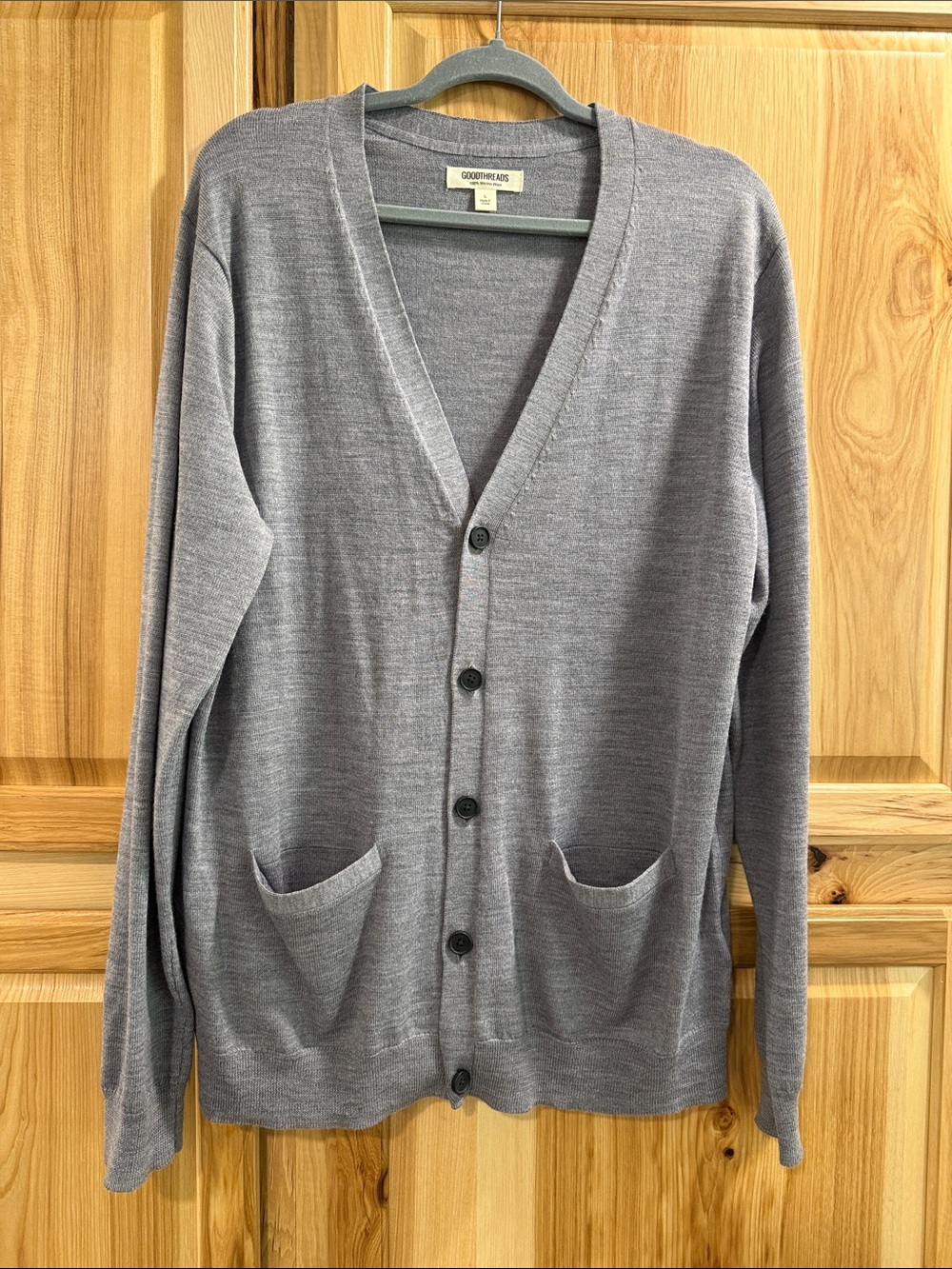 Goodthreads Merino Wool Men's Size L Gray V-Neck Button Cardigan